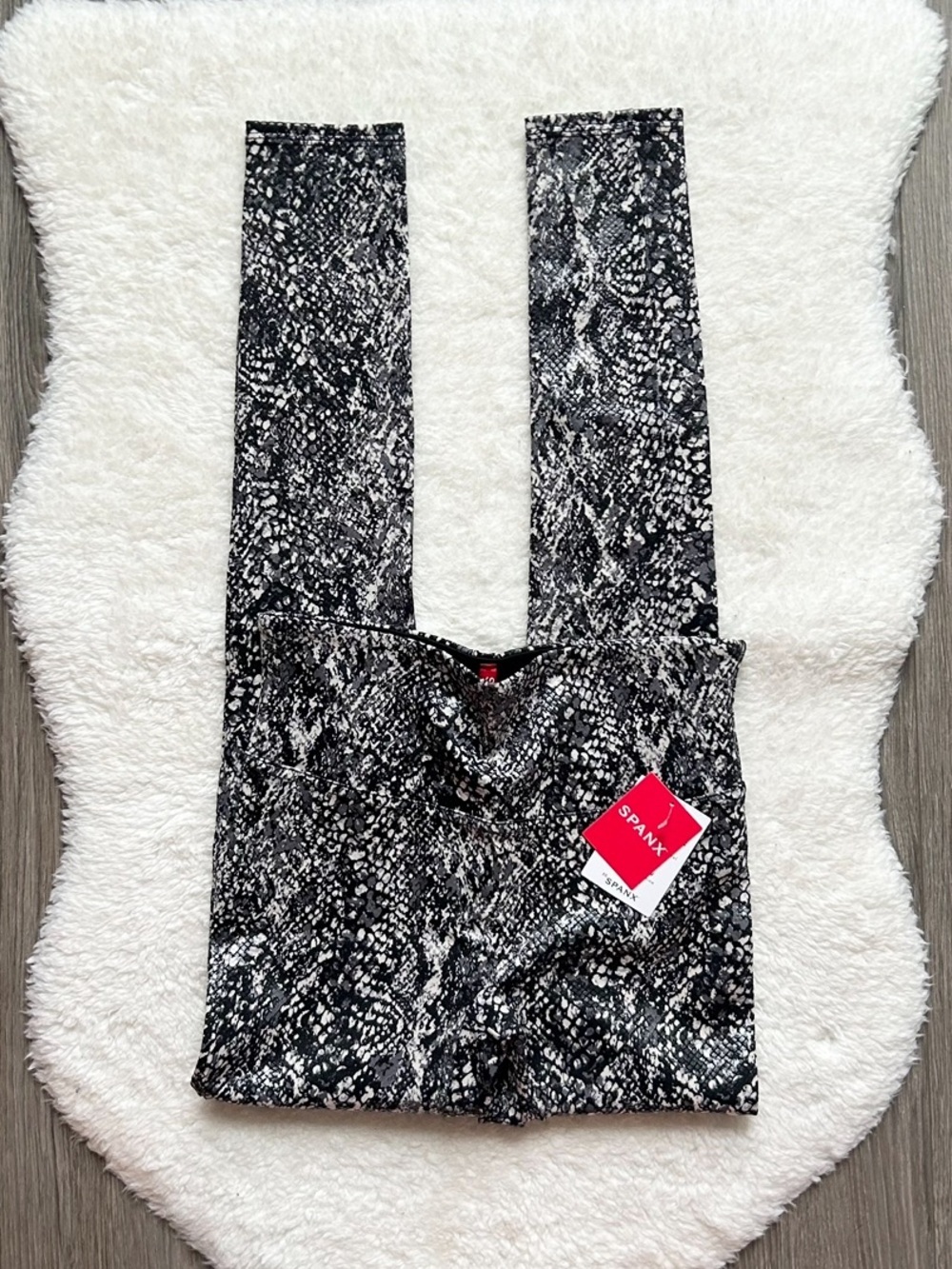 Spanx Black and White Faux Leather Snake Print Shine Leggings NWT
